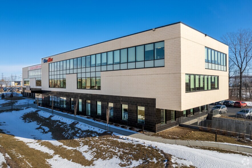 More Photos Of 1060 Rue Parent, St-Bruno-de-Montarville Office For Lease