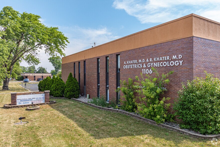 Primary Photo Of 1106 N Larkin Ave, Joliet Medical For Lease