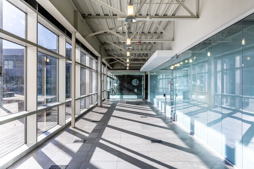 More Photos Of 108 Leigus Rd, Wallingford Office For Lease