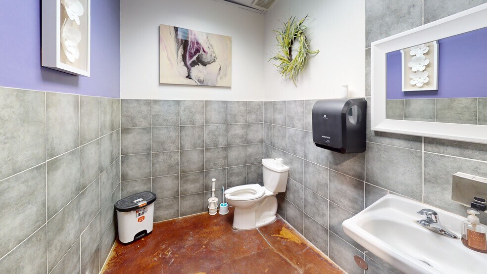 More Photos Of 1864 W 12600 S, Riverton Storefront Retail Office For Lease