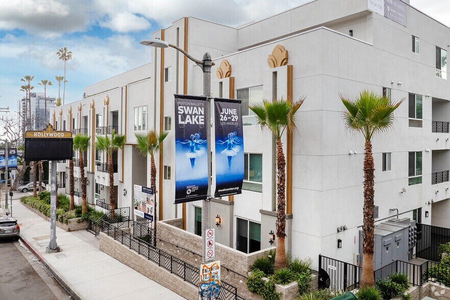 More Photos Of 1759 N Gower St, Los Angeles Apartments For Sale
