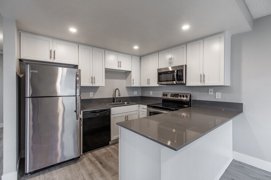 More Photos Of 1035 4th Ave, Chula Vista Apartments For Sale