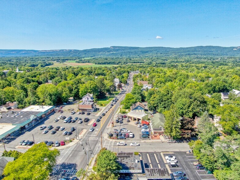 More Photos Of 185 Main St, New Paltz Auto Repair For Sale