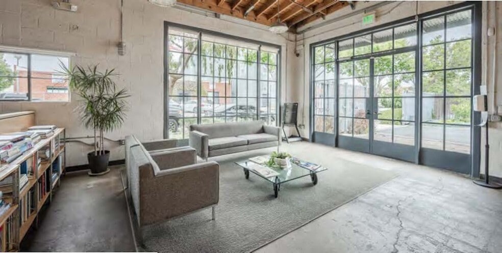 More Photos Of 1630-1638 12th St, Santa Monica Loft Creative Space For Lease
