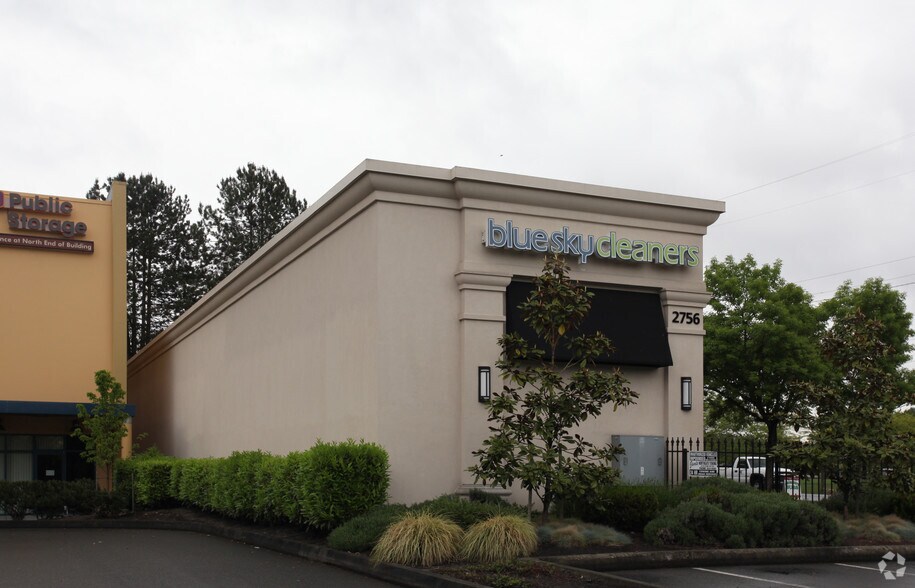 More Photos Of 2756 NE 45th St, Seattle General Retail For Lease