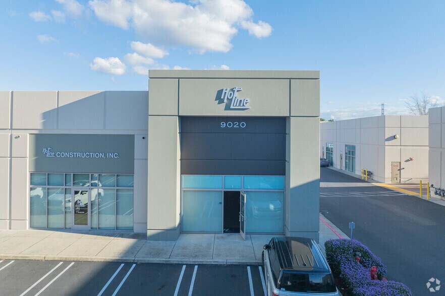 More Photos Of 9020 Brentwood Blvd, Brentwood Flex For Sale
