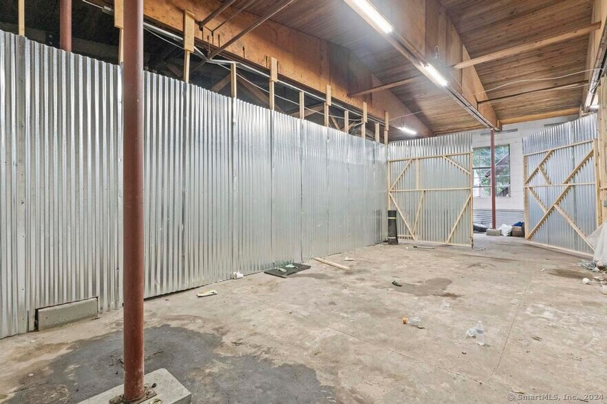 More Photos Of 485 E Main St, Norwich Storefront For Sale