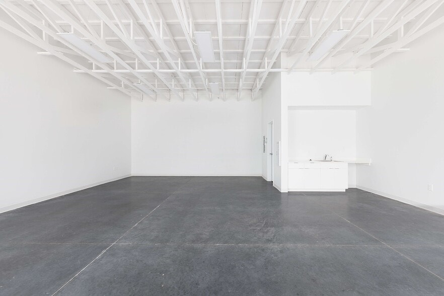 More Photos Of 220 NW 13th St, Oklahoma City Storefront Retail Office For Lease