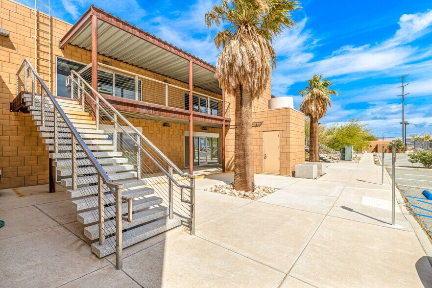 More Photos Of 3301 Micro Pl, Palm Springs Manufacturing For Lease