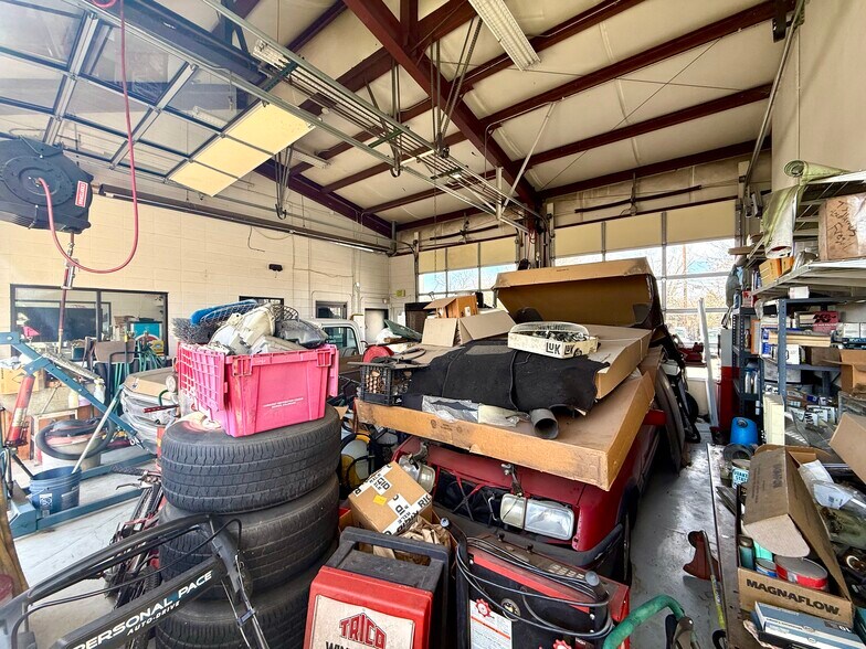 More Photos Of 5745 Independence St, Arvada Auto Repair For Sale