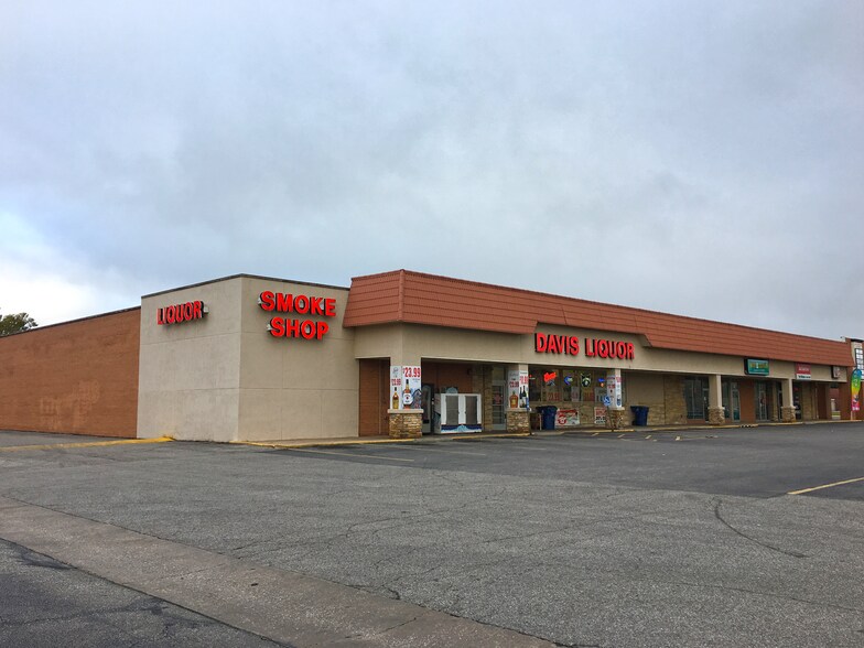 More Photos Of 2303 N Amidon St, Wichita General Retail For Sale