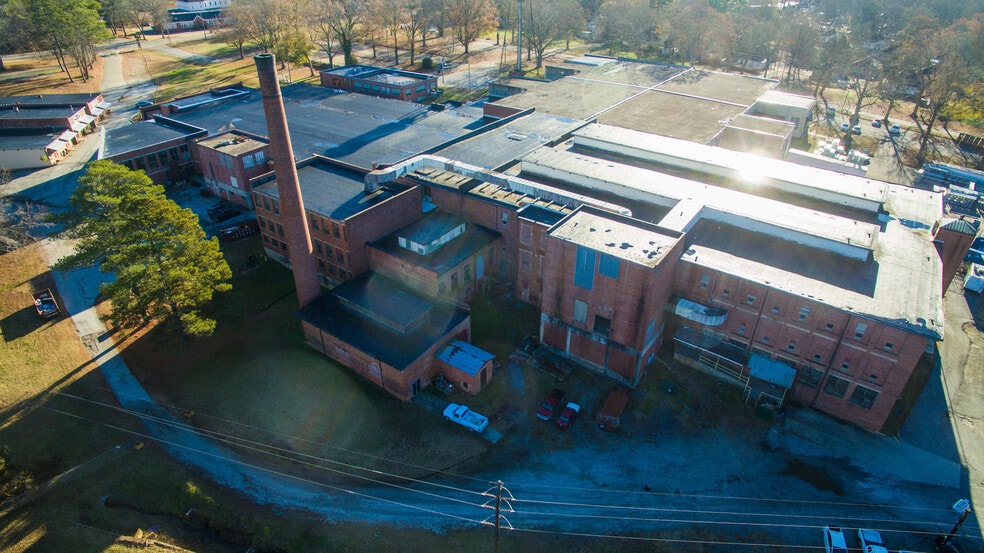 More Photos Of 200 Barrett St, Monroe Warehouse For Lease