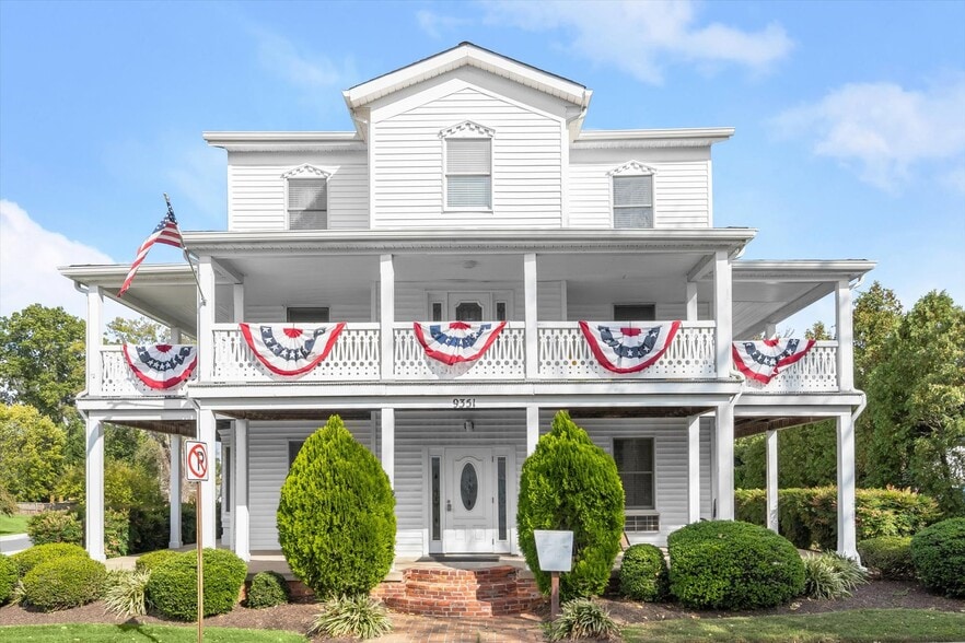 More Photos Of 9351 EAST St, Manassas Apartments For Sale