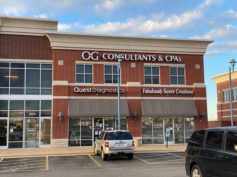 More Photos Of 19060-19070 Everett Blvd, Mokena Storefront Retail Office For Lease