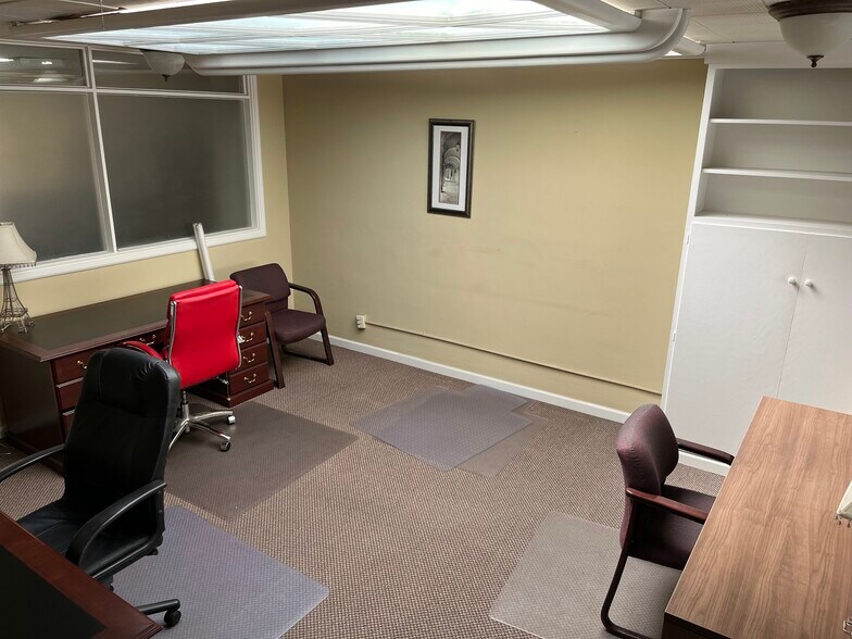 More Photos Of 341 Main St, Salinas Office For Lease