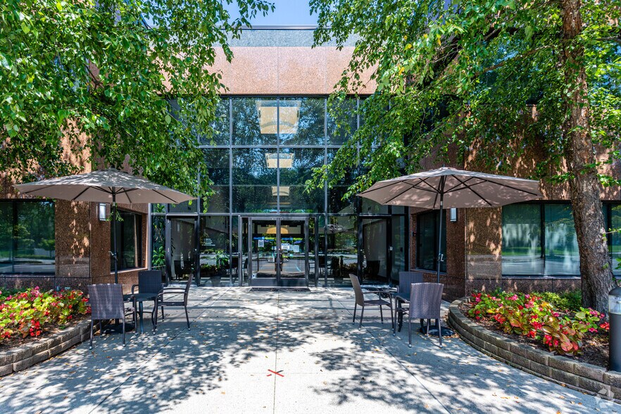 More Photos Of 11 Philips Pky, Montvale Office For Lease