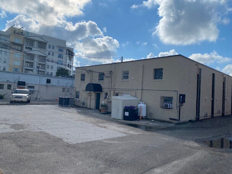 More Photos Of 709 W Smith St, Orlando Storefront For Sale