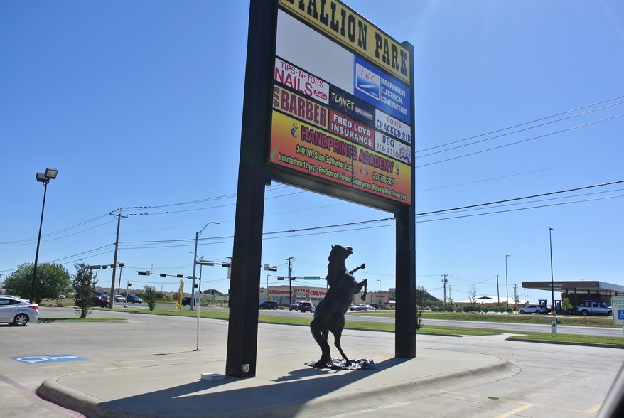 More Photos Of 3401 W Stan Schlueter Loop, Killeen Freestanding For Lease