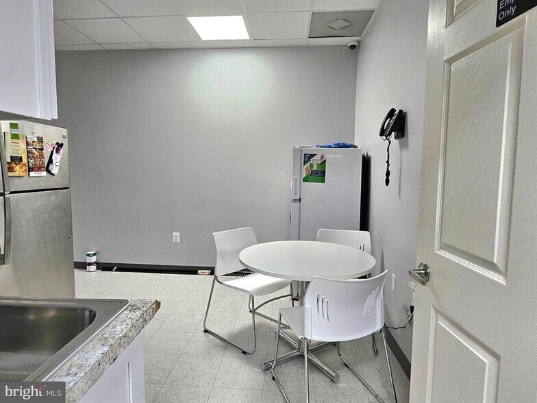 More Photos Of 7301 E Furnace Branch Rd, Glen Burnie Office For Lease