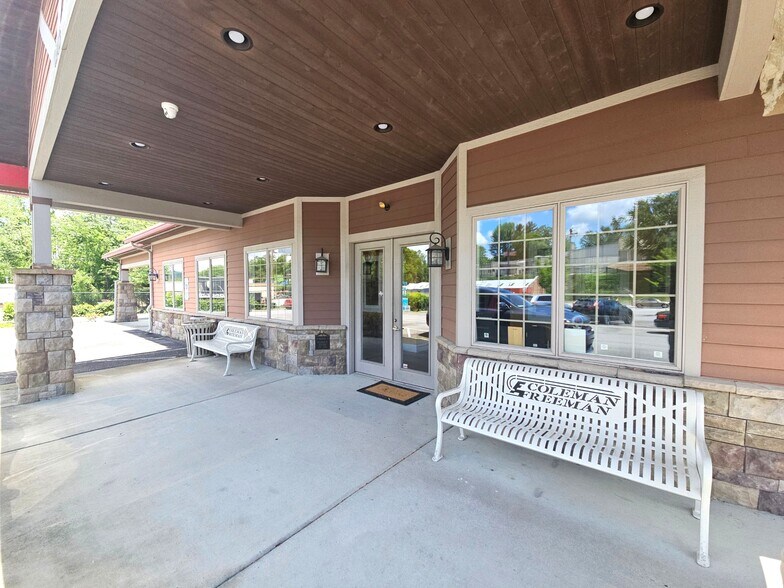 More Photos Of 1216 Asheville Hwy, Hendersonville Auto Dealership For Lease