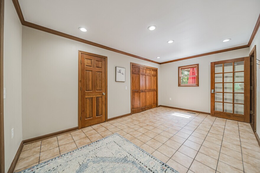More Photos Of 23095 Buena Vista Rd, Rockbridge Apartments For Sale