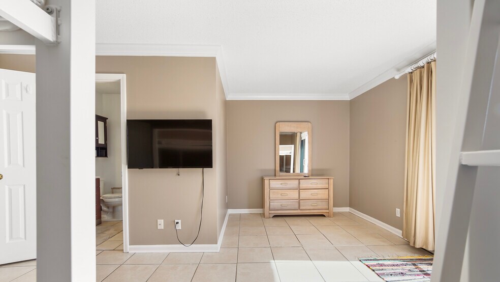 More Photos Of 1656 Scenic Gulf Dr, Destin Apartments For Sale