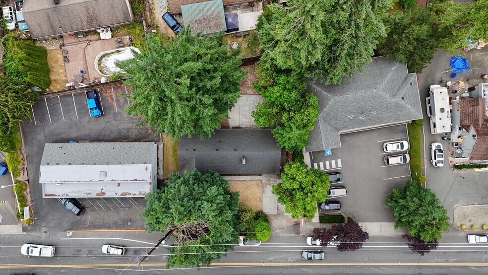 More Photos Of 20318 19th Ave NE, Shoreline Specialty For Sale