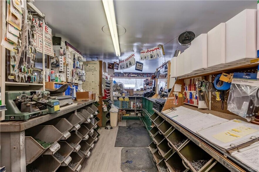 More Photos Of 4190 State Highway 3, Star Lake Freestanding For Sale