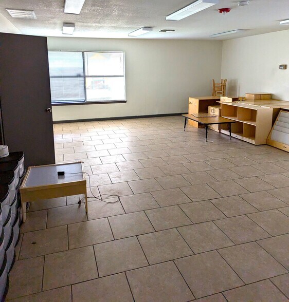 More Photos Of 5430 Timberhill, San Antonio Daycare Center For Lease