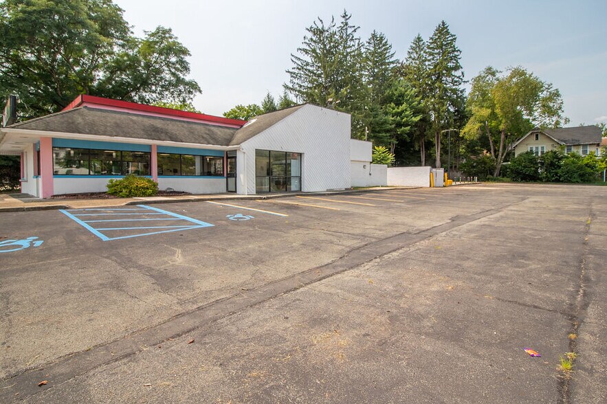 More Photos Of 127 S Main St, Ellenville Fast Food For Sale