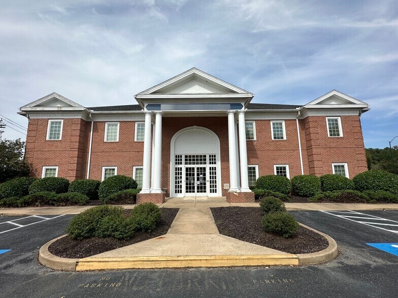 Primary Photo Of 501 Idlewild Ave, Easton Medical For Lease