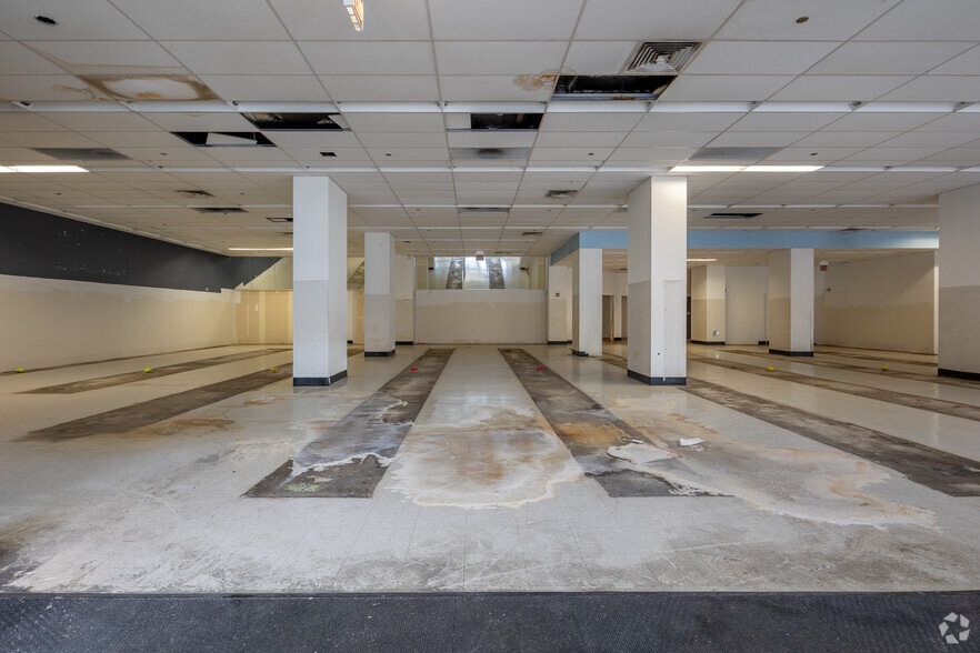 More Photos Of 757 N Orleans St, Chicago Apartments For Sale