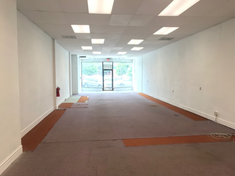 More Photos Of 6442-6450 Cermak Rd, Berwyn Apartments For Lease