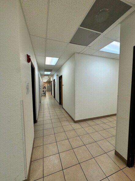 More Photos Of 1060 MacKintosh Dr, Brownsville Office For Sale