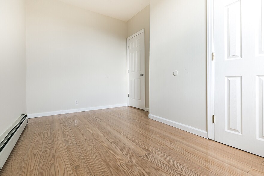 More Photos Of 254 Van Horne St, Jersey City Apartments For Sale