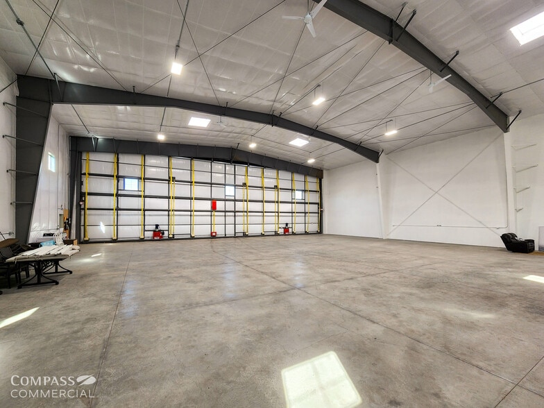 More Photos Of 63205 Gibson Air Rd, Bend Airplane Hangar For Sale