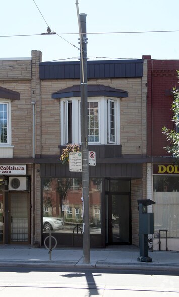 Primary Photo Of 1685 Dundas St W, Toronto Storefront Retail Residential For Lease