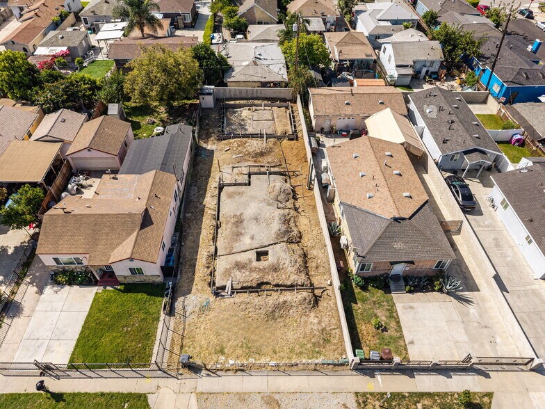 More Photos Of 1114 E Glencoe St, Compton Land For Sale