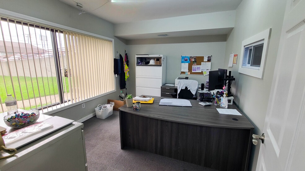 More Photos Of 9 Linwood Ave, Erlanger Loft Creative Space For Lease