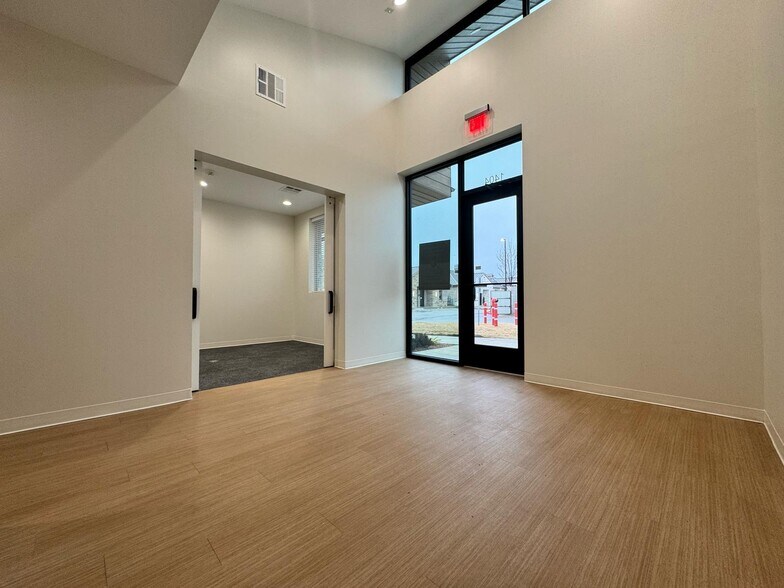 More Photos Of 1400 N Coit Rd, McKinney Unknown For Lease