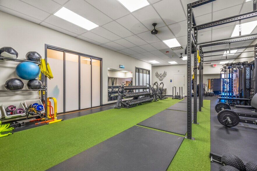 More Photos Of 21 Forest Street Unit# C1, New Canaan General Retail For Sale