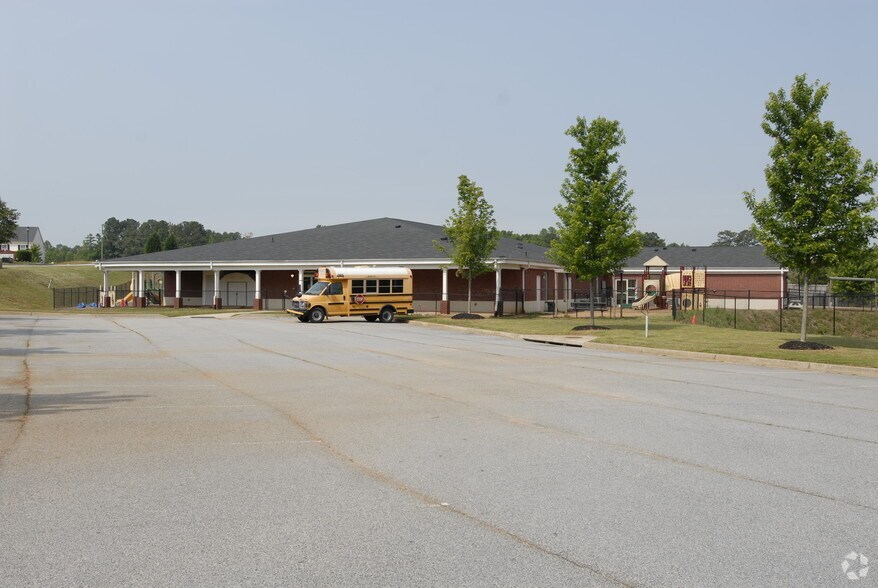 More Photos Of 6544 Malone Rd, Douglasville Daycare Center For Sale