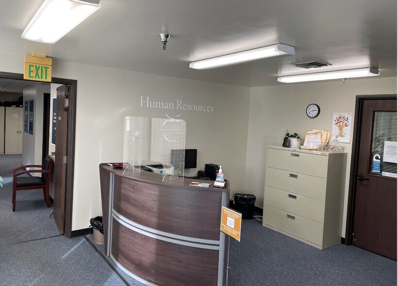 More Photos Of 402 Farnel Rd, Santa Maria Light Manufacturing For Sale