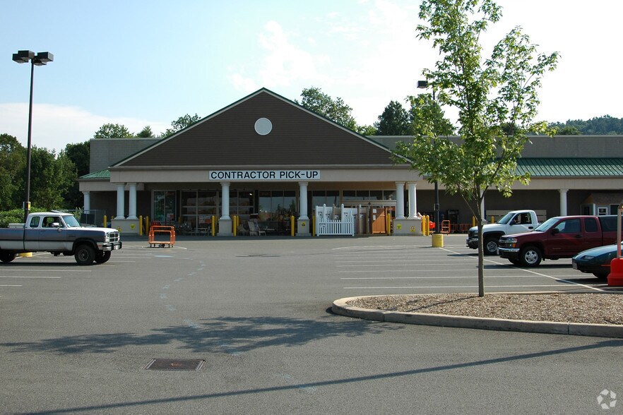 More Photos Of 254-280 Mohawk Trl, Greenfield Unknown For Lease