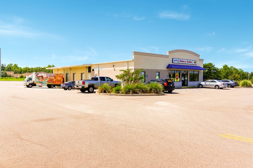 More Photos Of 612 Glover, Enterprise Distribution For Sale