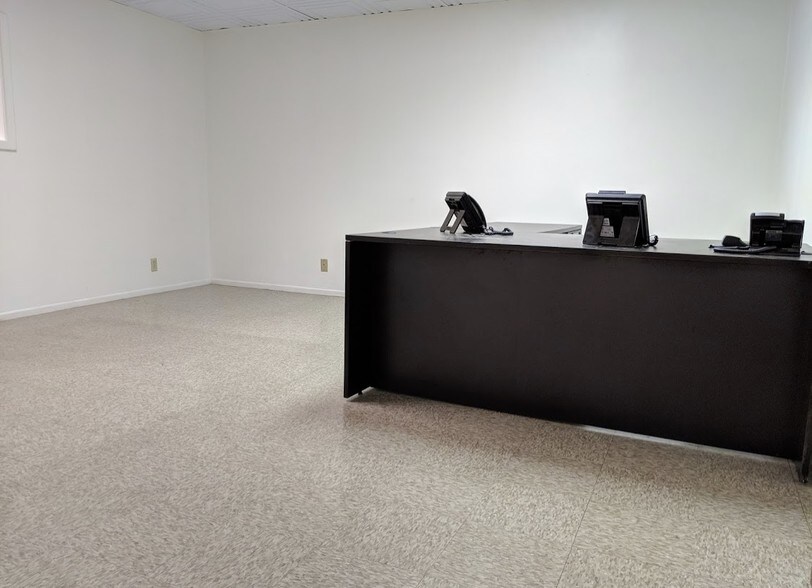 More Photos Of 0 I-35, San Antonio Warehouse For Lease