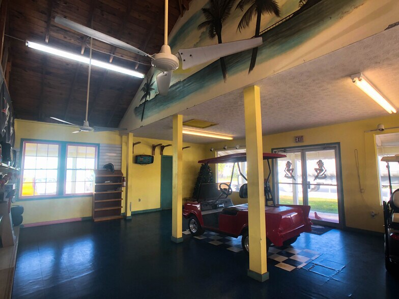 More Photos Of 1825 Overseas Hwy, Marathon Office For Lease