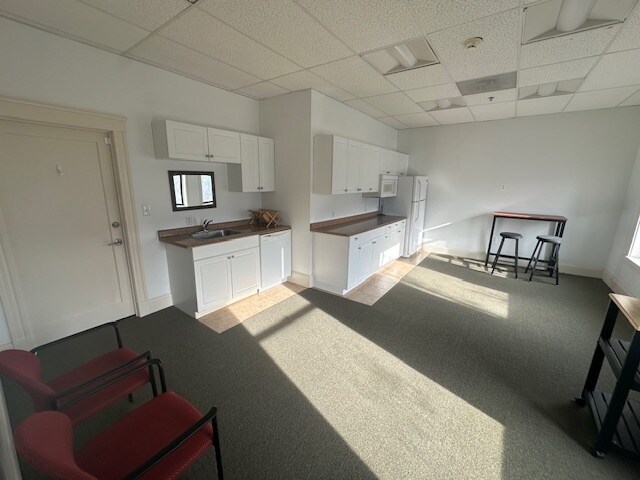 More Photos Of 35-45 Main St, Hudson Storefront Retail Office For Lease