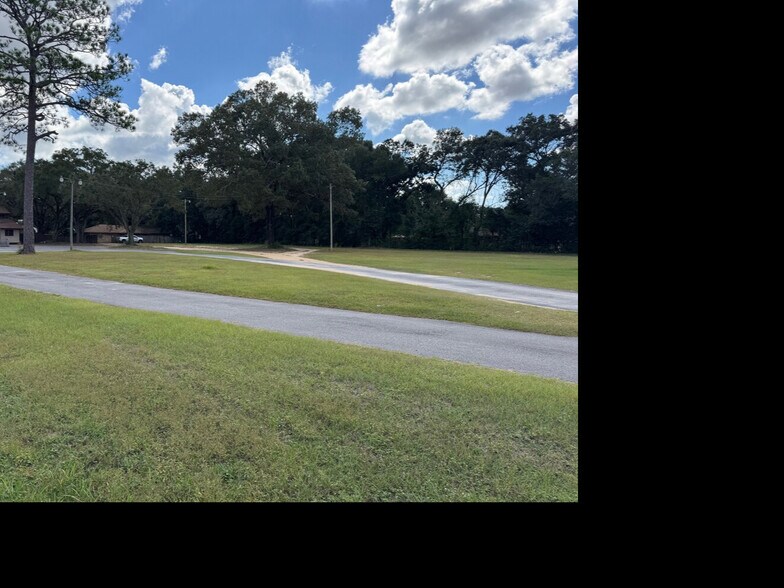 More Photos Of 7445 Pine Forest Rd, Pensacola Restaurant For Sale