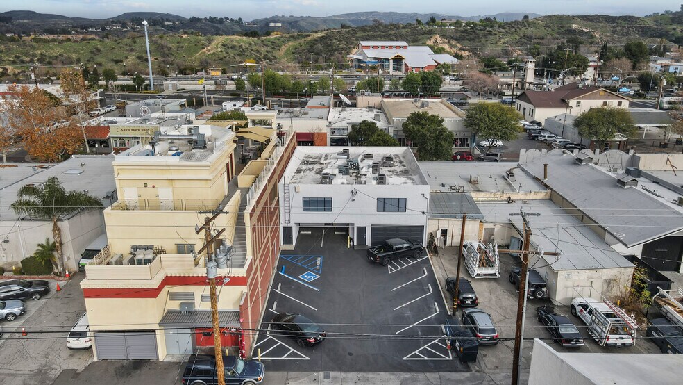 More Photos Of 24325 Main St, Newhall Office For Lease